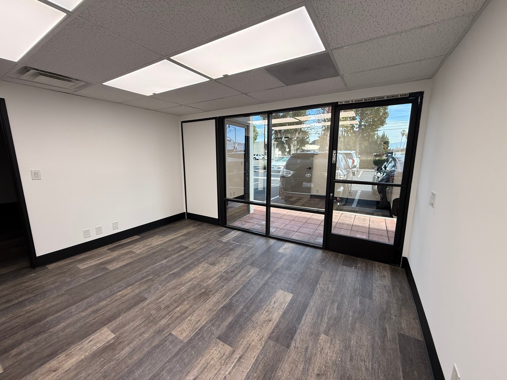 1912 N Batavia St, Orange, CA for lease Interior Photo- Image 1 of 5