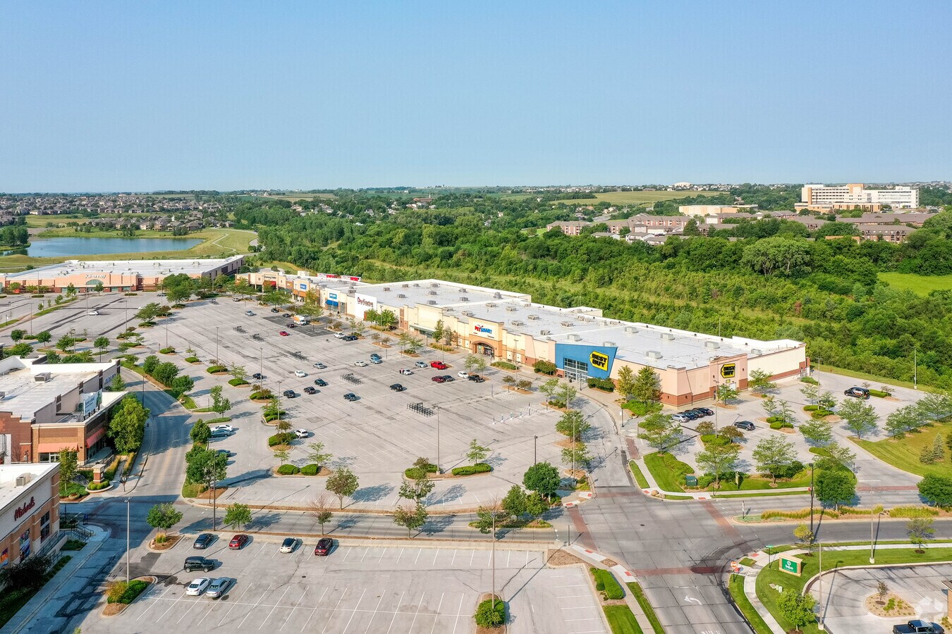 78097949 Towne Center Pky, Papillion, NE 68046 Shadow Lake Towne