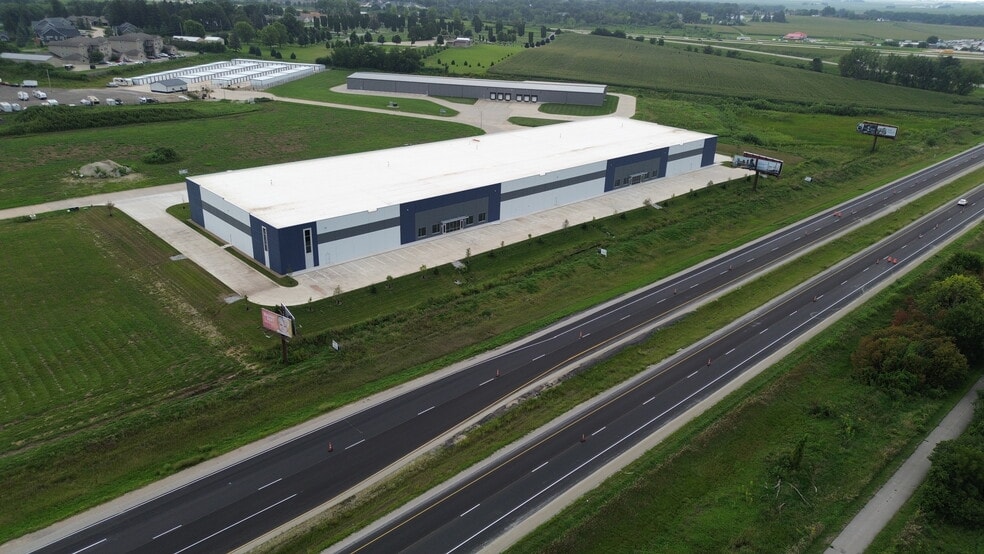 3460 Marnie Ave, Waterloo, IA for lease - Building Photo - Image 3 of 8
