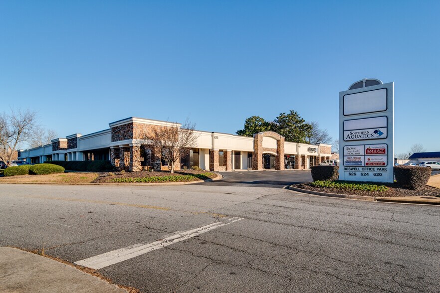 The Home Depot Holcomb Bridge Road Roswell Ga 626 Holcomb Bridge Rd, Roswell, GA 30076 | LoopNet