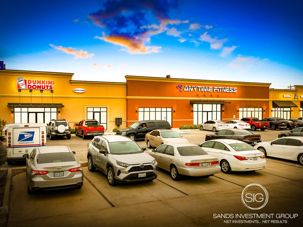 7718 McPherson Rd, Laredo, TX 78045