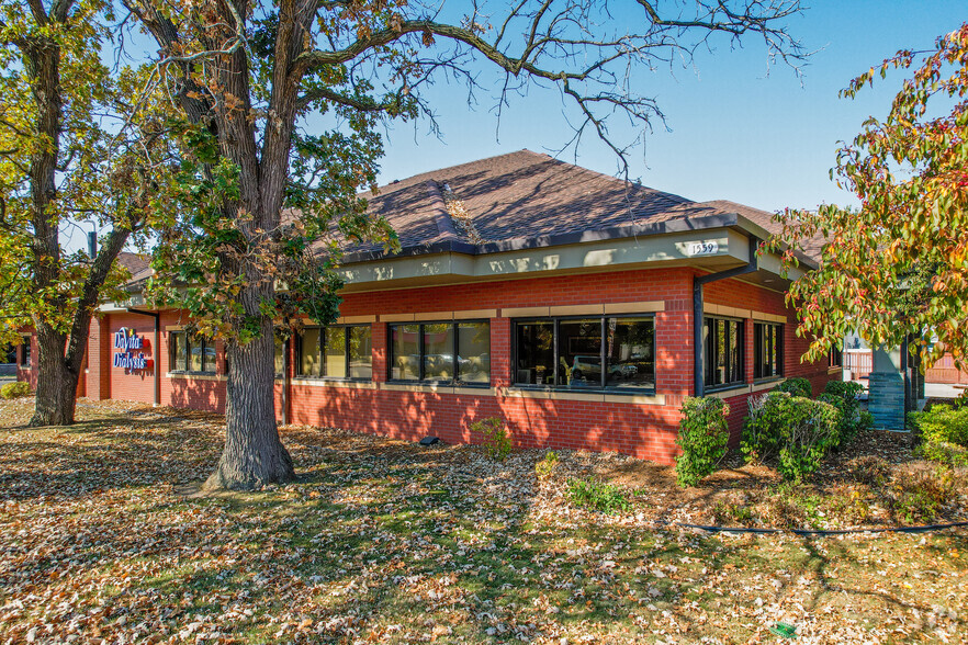 1559 7th St W, Saint Paul, MN for sale - Building Photo - Image 1 of 7