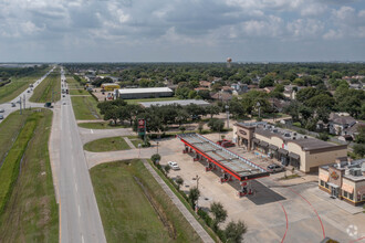 10901 W Fairmont Pky, La Porte, TX - aerial  map view