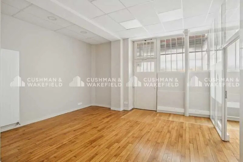 10 Rue Du Général De Castelnau, Paris for lease - Interior Photo - Image 3 of 16