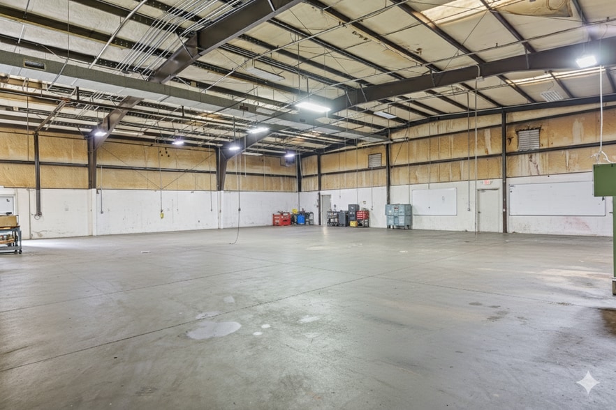 913 Washington St, Graham, NC for sale - Interior Photo - Image 3 of 23