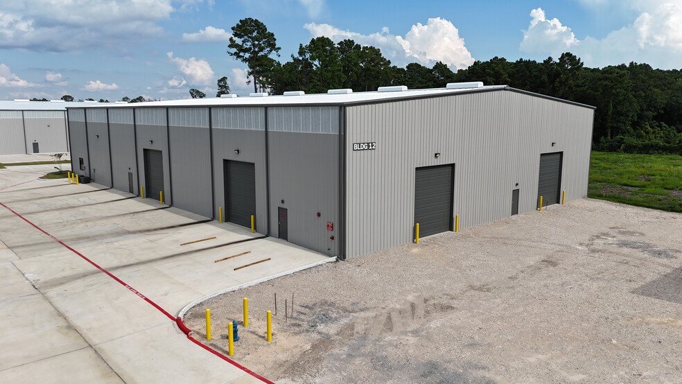 2323 S Houston Ave, Humble, TX for sale - Building Photo - Image 2 of 6