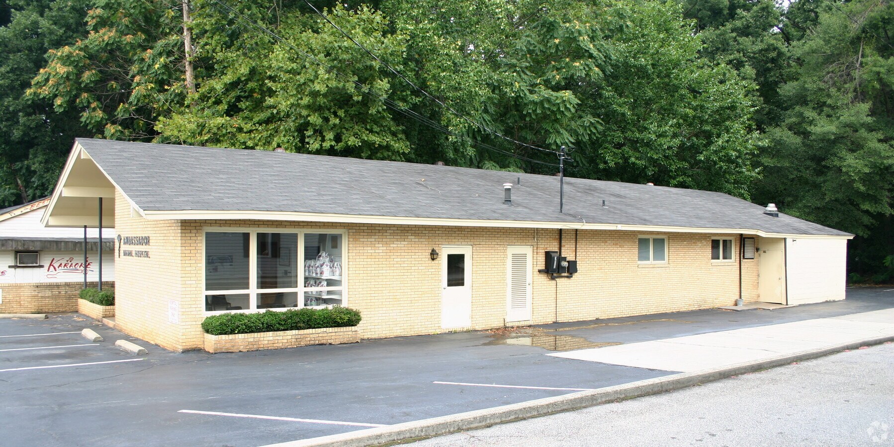 715 Wade Hampton Blvd, Greenville, SC 29609 Property Record