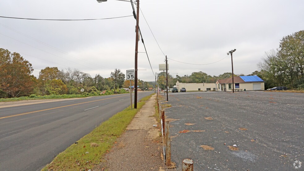 501 E Martin Luther King, Tuskegee, AL for sale - Primary Photo - Image 1 of 1