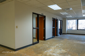 75 Sgt William B Terry Dr, Hingham, MA for lease Interior Photo- Image 1 of 4