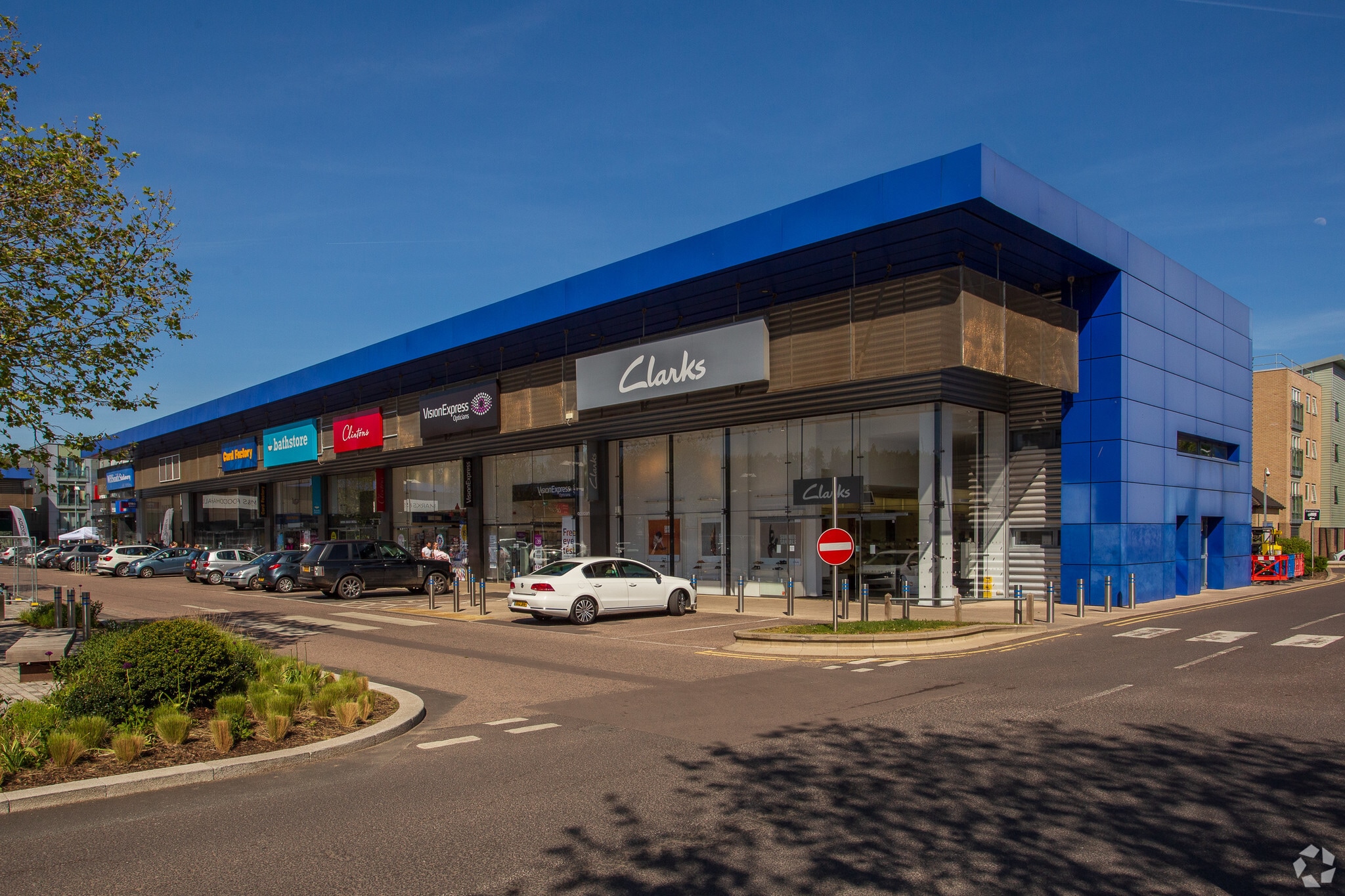 Cray Av, Orpington for sale Primary Photo- Image 1 of 1