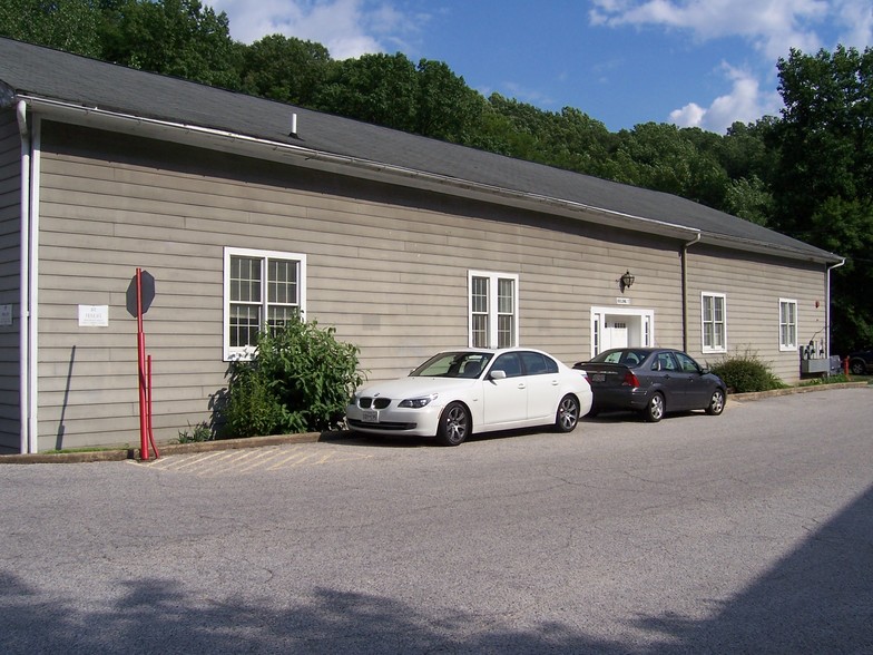 4900 Wetheredesville Rd, Baltimore, MD for lease - Building Photo - Image 1 of 3