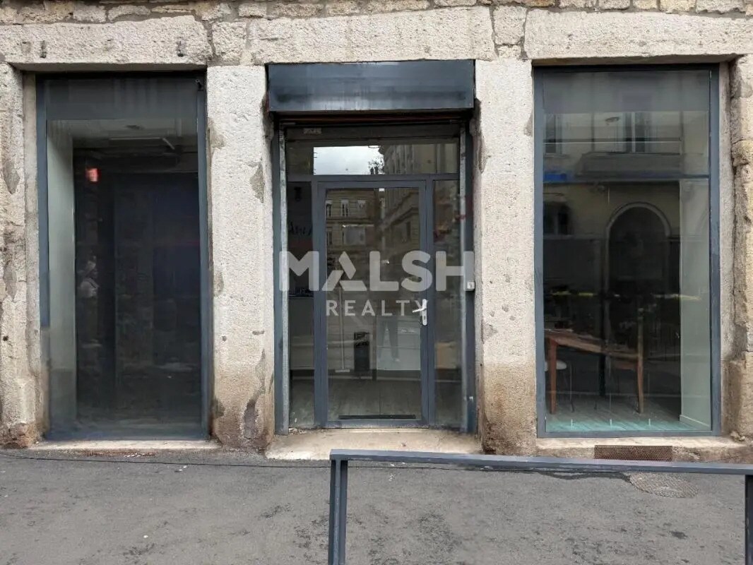 Retail in Saint-Étienne for lease Building Photo- Image 1 of 7