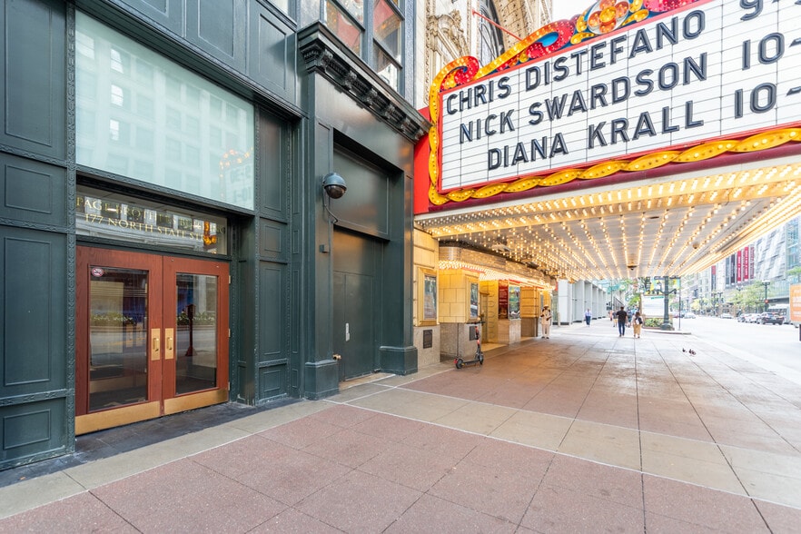 177 N State St, Chicago, IL for lease - Building Photo - Image 3 of 4
