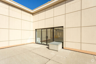 1431-1527 Rebecca St, Oakville, ON for lease Building Photo- Image 1 of 7