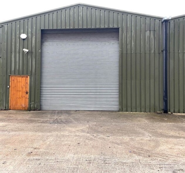 Preese Hall, Weeton for sale - Primary Photo - Image 1 of 1