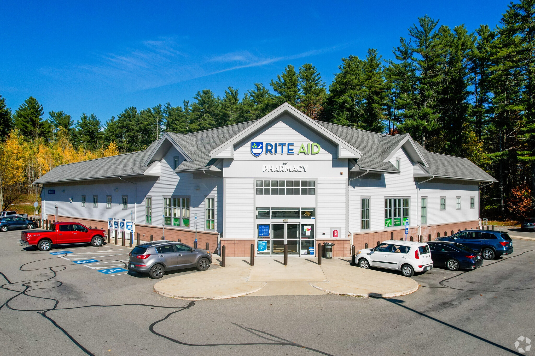 52 Rockingham Rd, Derry, NH for sale Primary Photo- Image 1 of 6