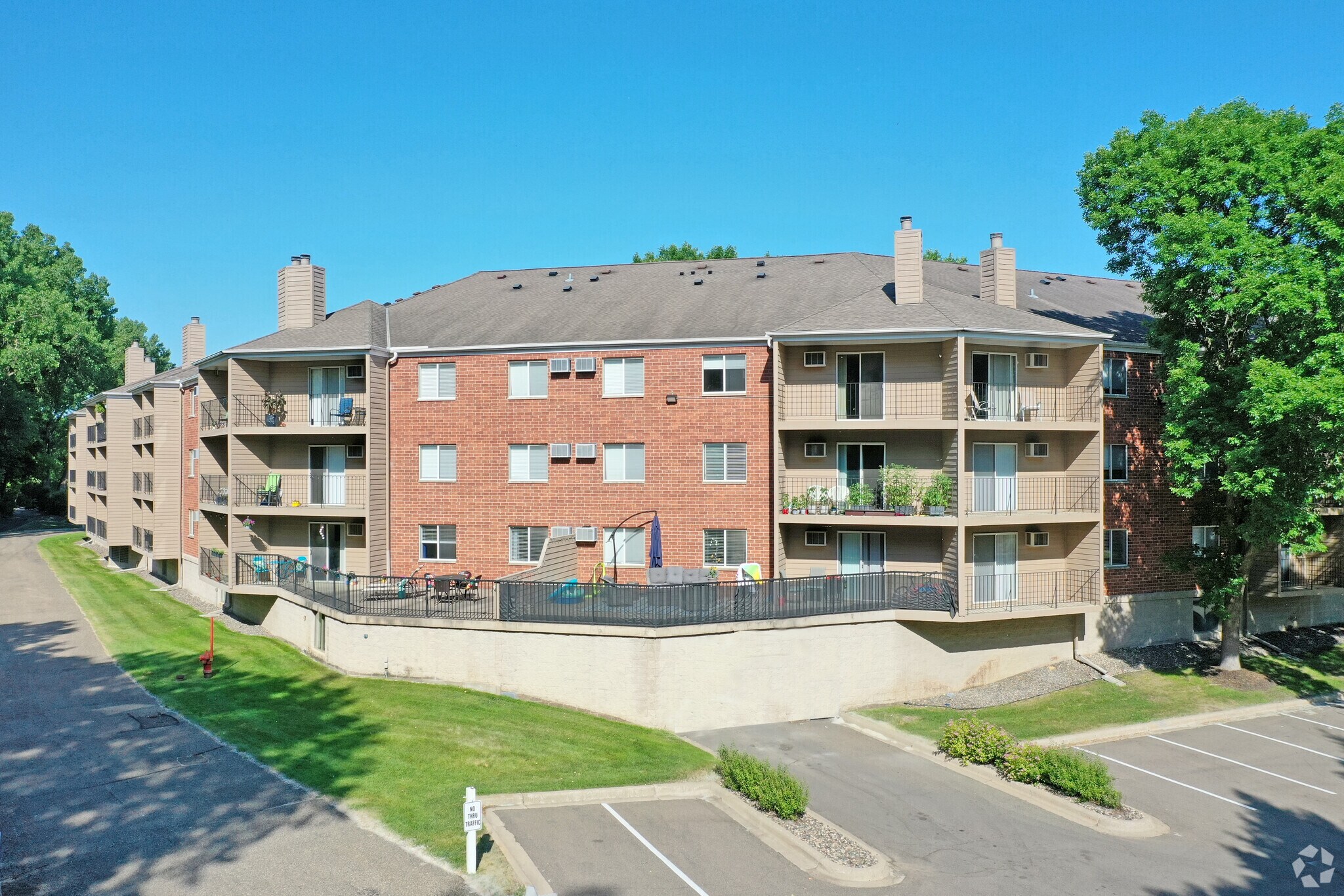 4501 Park Glen Rd, Saint Louis Park, MN for sale Primary Photo- Image 1 of 1