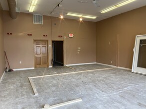 33101-33169 Center Ridge Rd, North Ridgeville, OH for lease Interior Photo- Image 2 of 12