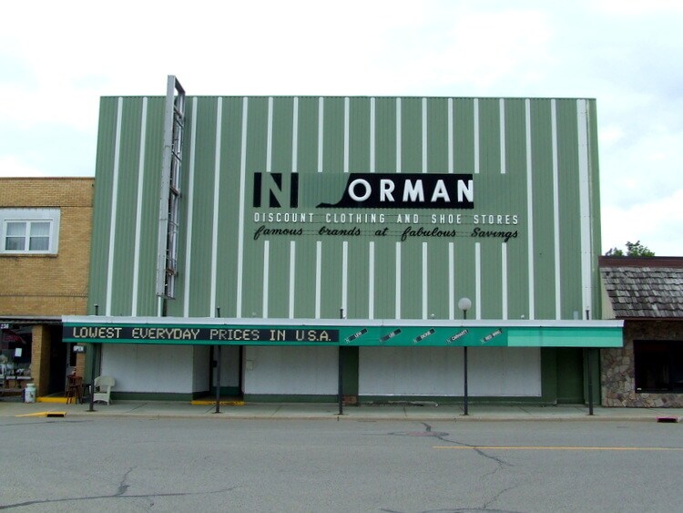 232 N Center St, Sebewaing, MI 48759