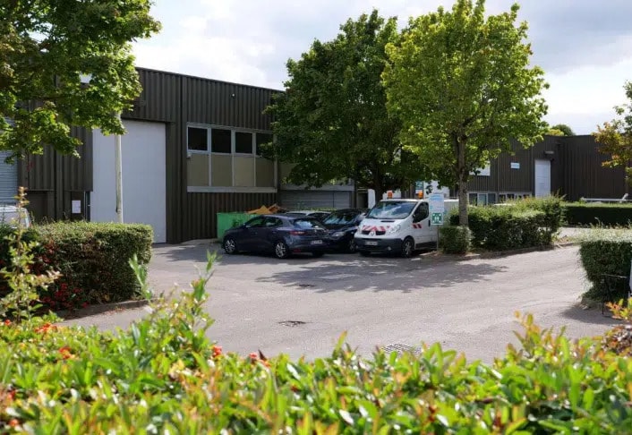 Industrial in Trappes for lease - Building Photo - Image 2 of 12