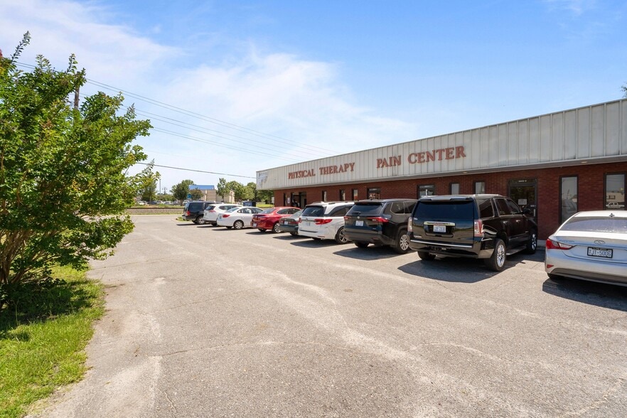 2902 Central Heights Rd, Goldsboro, NC for sale - Building Photo - Image 2 of 42