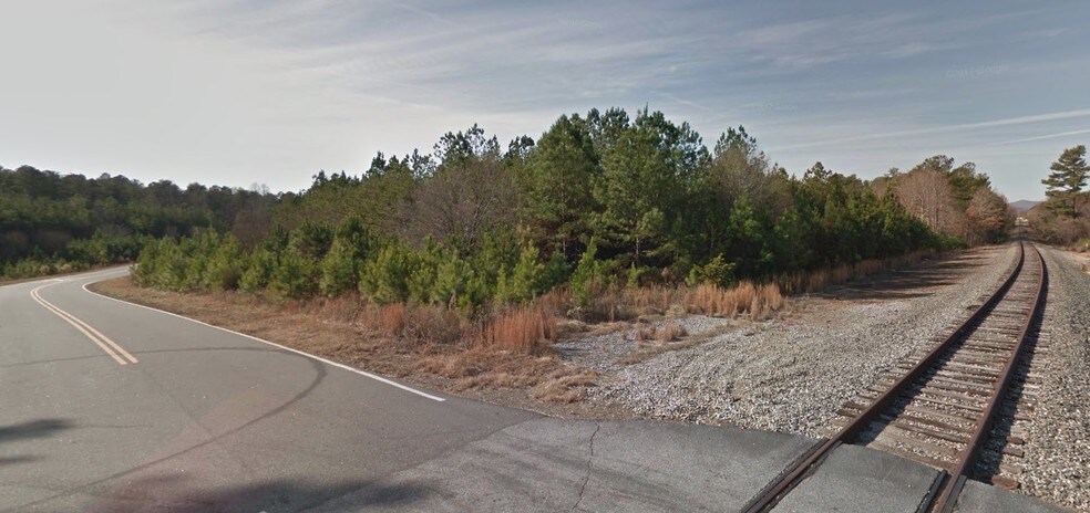 103 Landrum Mill Rd, Landrum, SC for sale - Building Photo - Image 1 of 1