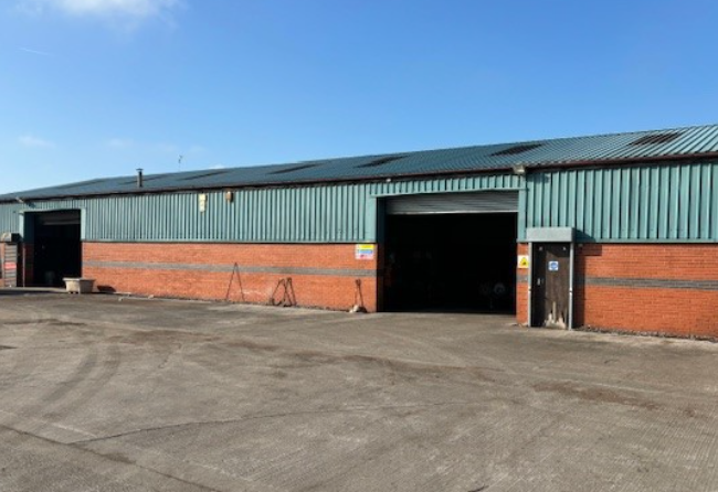 2 Worsley Brow, St Helens for lease - Building Photo - Image 1 of 8