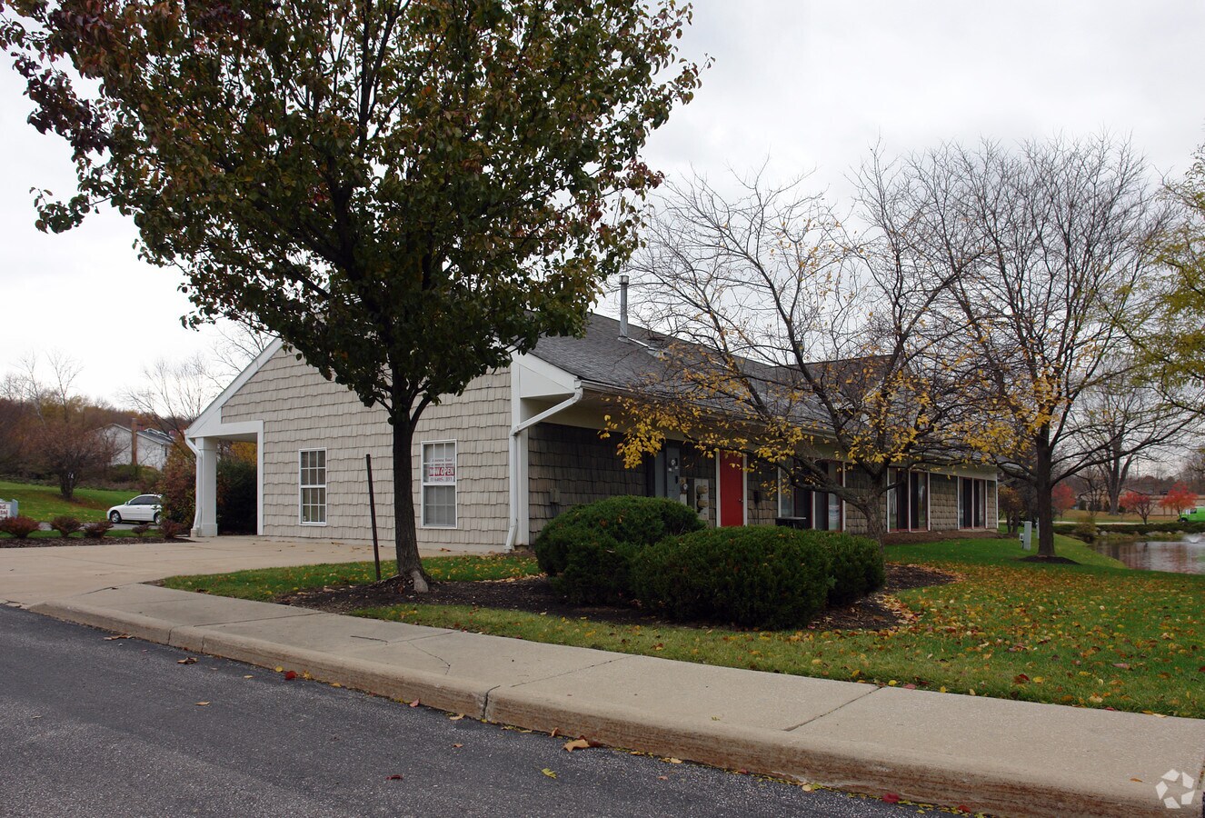 10824 Ravenna Rd, Twinsburg, OH 44087