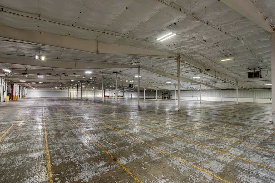 660 Massman Dr, Nashville, TN for lease - Building Photo - Image 2 of 12