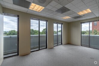 55 SW Yamhill St, Portland, OR for lease Interior Photo- Image 2 of 4