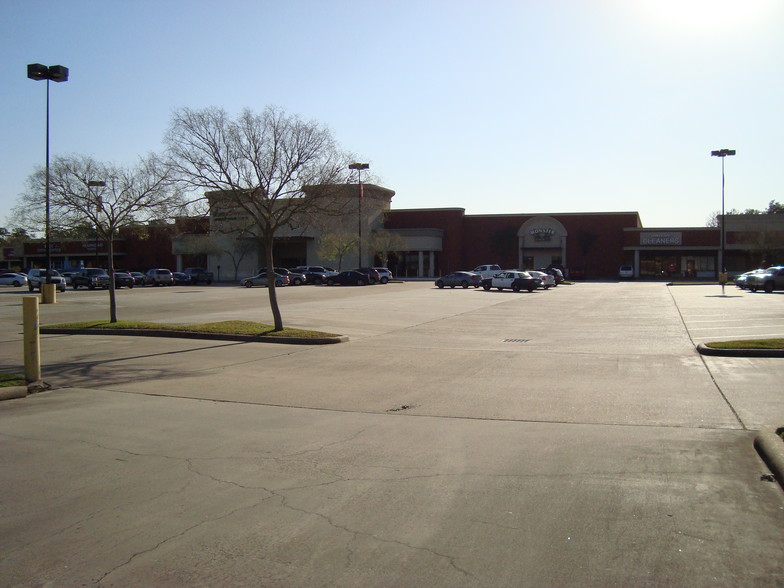 I69/59 Kingwood Shopping Center PAD Site .098 ACS, Kingwood, TX for sale - Building Photo - Image 3 of 3