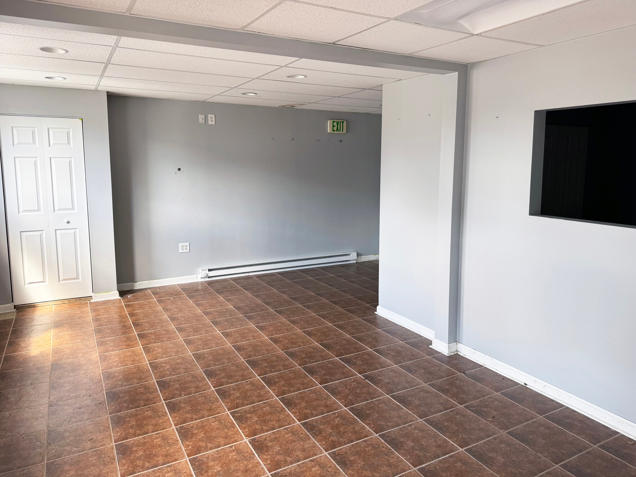 3010 Hamilton Ave, Baltimore, MD for sale Interior Photo- Image 1 of 6