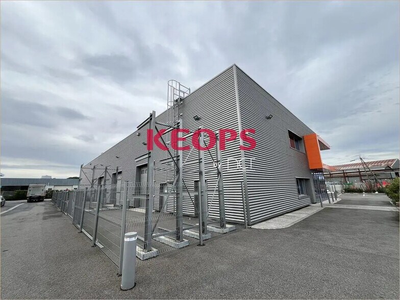Flex in Colomiers for lease - Building Photo - Image 3 of 11