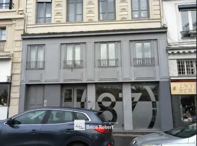 Retail in Lyon for lease - Building Photo - Image 1 of 6