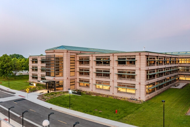 More details for 2000 Center Dr, Hoffman Estates, IL - Office for Lease