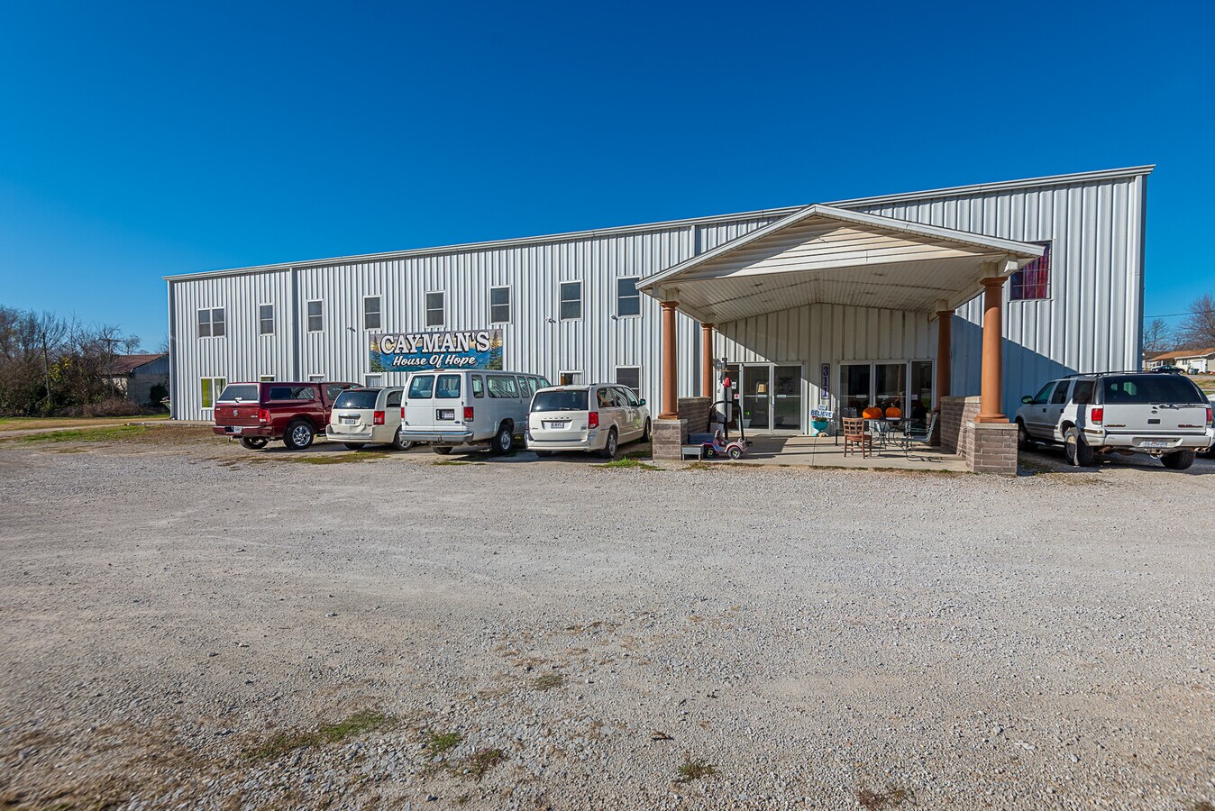 311 N Poplar St, Fair Play, MO 65649