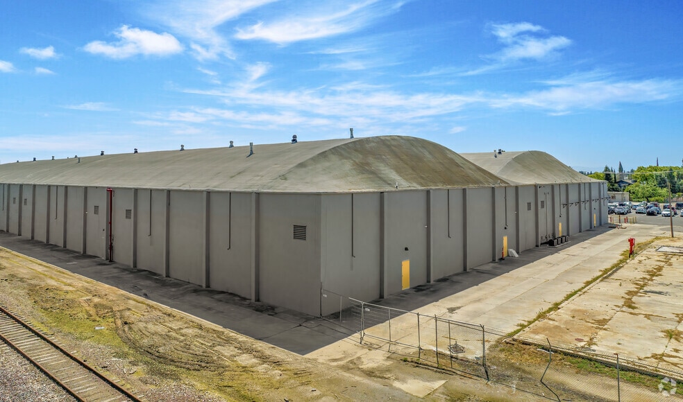 2906 Santa Fe St, Riverbank, CA for sale - Building Photo - Image 3 of 11
