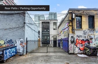 202 Queen St W, Toronto, ON for lease Building Photo- Image 2 of 5