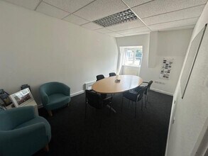 109 Eastham Village Rd, Wirral for lease Interior Photo- Image 1 of 8