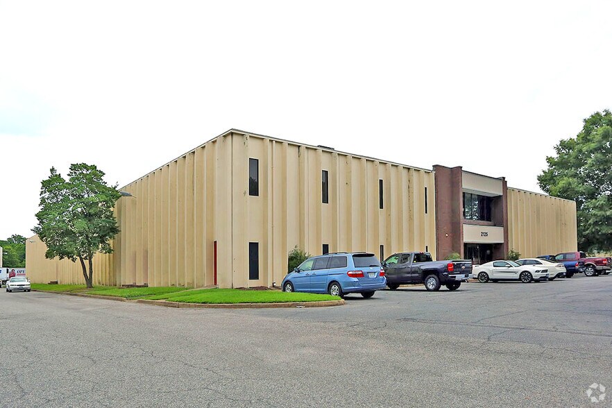 2125 Smith Ave, Chesapeake, VA for lease - Primary Photo - Image 1 of 7