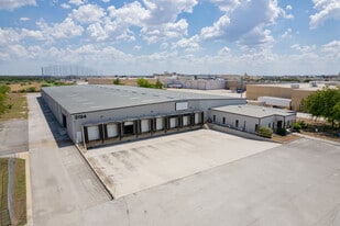 3194 N Interstate 35, New Braunfels TX - Warehouse