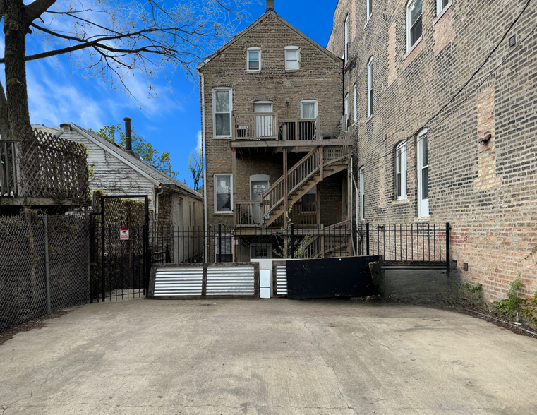 1754 W 21st Pl, Chicago, IL for sale - Building Photo - Image 2 of 12