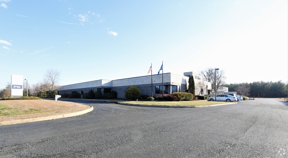 5160 Lad Land Dr, Fredericksburg, VA for lease - Primary Photo - Image 1 of 17