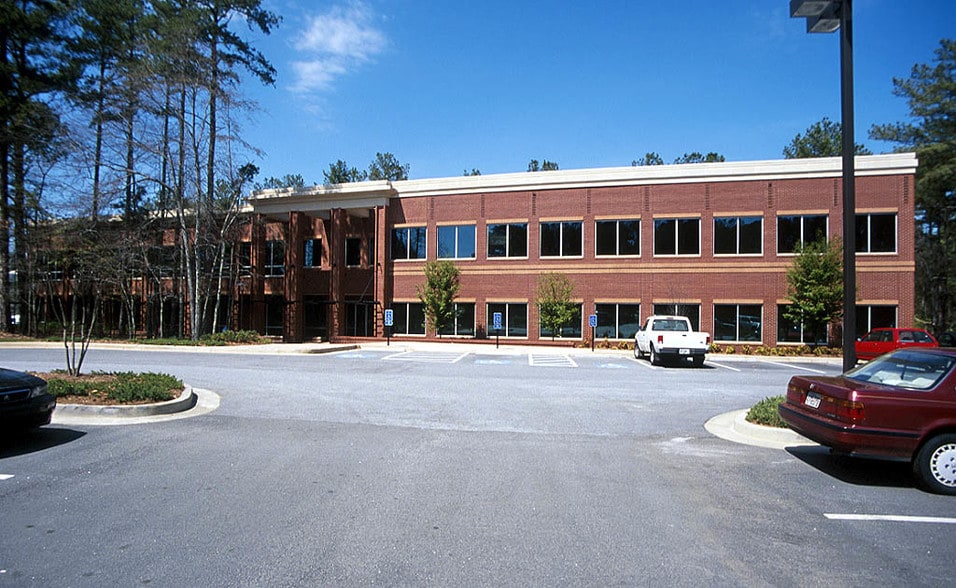 403 Westpark Ct, Peachtree City, GA for lease - Building Photo - Image 3 of 13