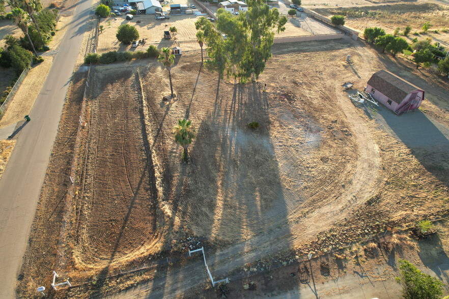 12602 E Robinson Ave, Sanger, CA for sale - Building Photo - Image 1 of 1