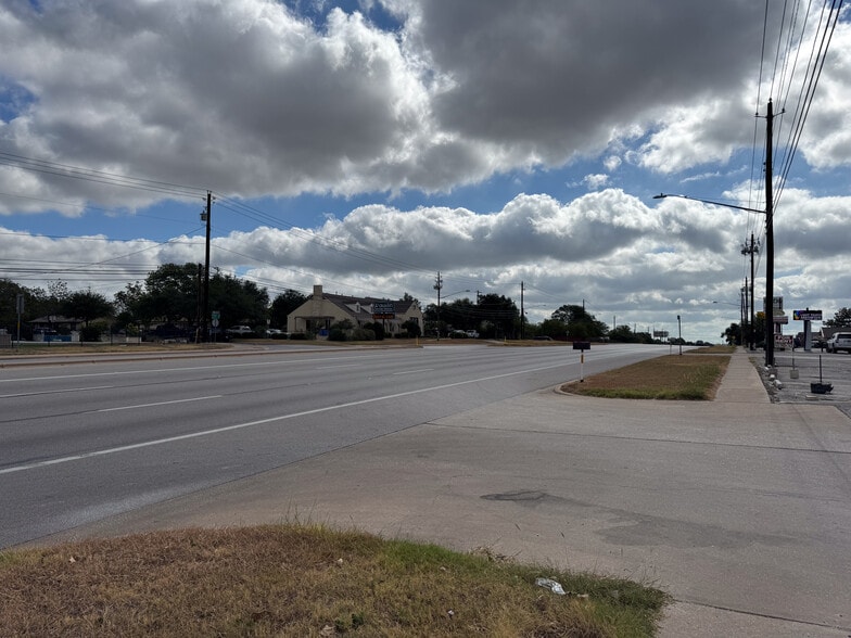 2303 Parmer Ln, Austin, TX for sale - Other - Image 3 of 8