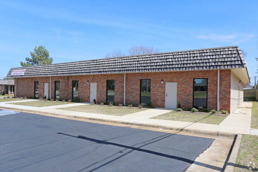 2222 Chisholm Rd, Florence, AL 35630