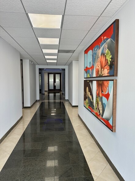 710 N Post Oak Rd, Houston, TX for lease - Interior Photo - Image 3 of 8