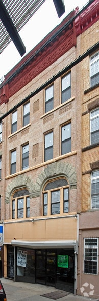 1641 Broadway, Brooklyn, NY for sale - Building Photo - Image 3 of 23