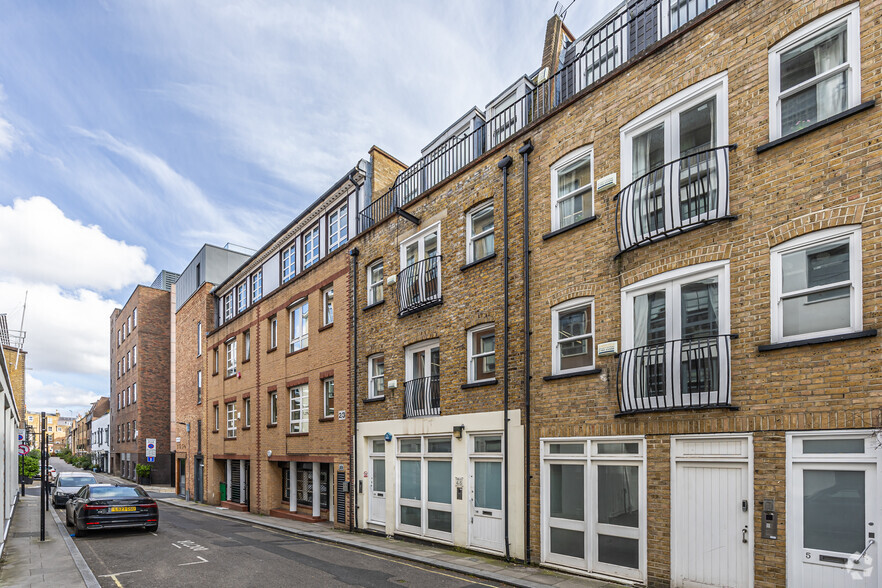 4-5 North Mews, London for sale - Building Photo - Image 2 of 7